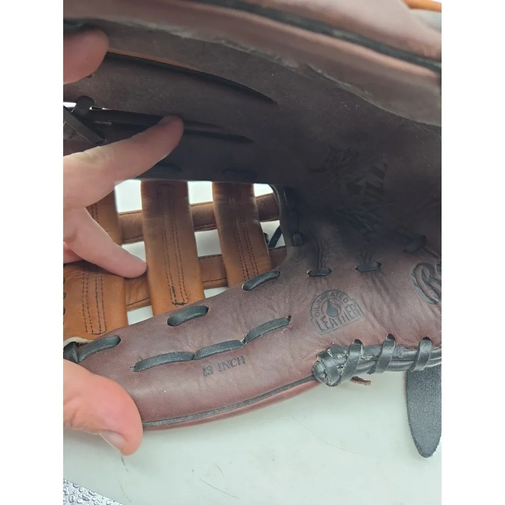 Rawlings this glove